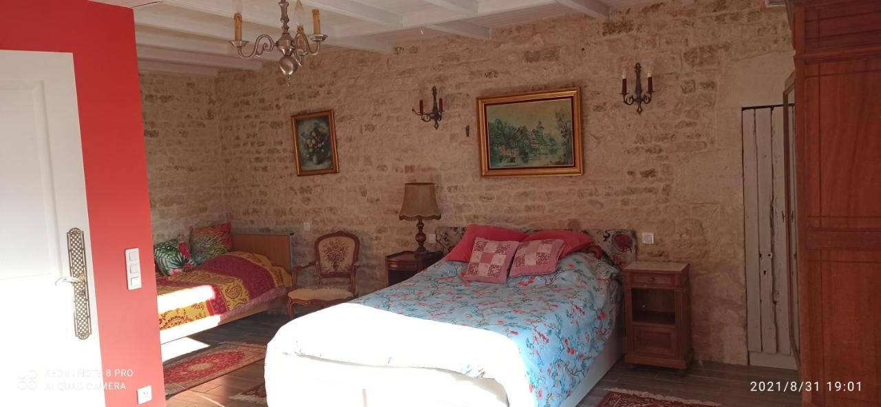 Bed and Breakfast Chez Marek Et Urszula Le Langon Esterno foto